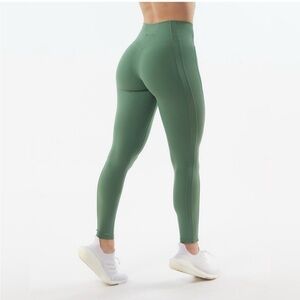 Alphalete Leggings